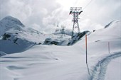 04 - Снегопад. Видимость - метров 10. Швейцария не принимает.